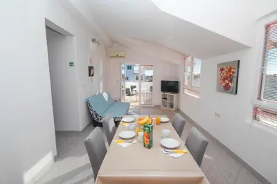 TV i/ili zabavni centar u objektu Apartment Kristina