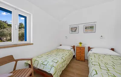 Krevet ili kreveti u jedinici u objektu 3 Bedroom Lovely Home In Murter