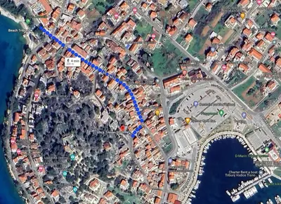 Pogled na grad 'Tribunj' ili pogled na grad iz vikendica