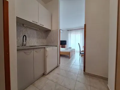 Kuhinja ili čajna kuhinja u objektu Apartments Saric