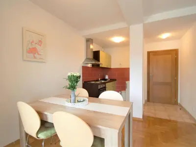 Kuhinja ili čajna kuhinja u objektu Apartment Bilice by Interhome