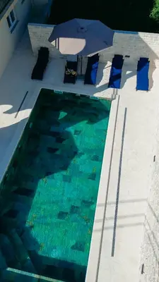 Bazen u objektu Villa Marta ili u blizini
