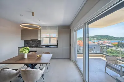 Kuhinja ili čajna kuhinja u objektu Residence Franc 1