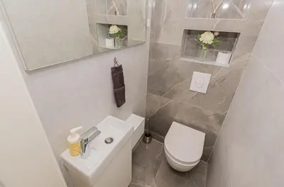 Kupaonica u objektu VILA VASILJ dein eigener Pool oder dein eigener Whirlpool mit Aussicht, dein Urlaub, deine Privatsphäre, deine Wahl