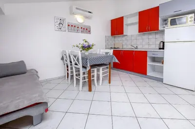 Kuhinja ili čajna kuhinja u objektu Apartments Jadranka