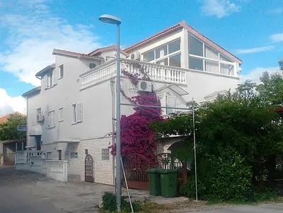 Zgrada u kojoj se nalazi apartman