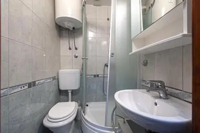 Kupaonica u objektu House Zlatni otok