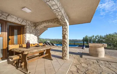Bazen u objektu Lovely Home In Donje Polje ili u blizini