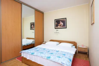 Krevet ili kreveti u jedinici u objektu Apartments with parking space Smrdelje, Krka - 23078