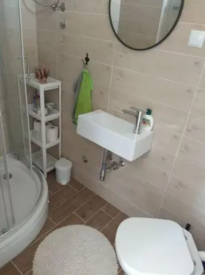 Kupaonica u objektu Marija- ground floor studio next to the beach