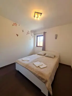 Krevet ili kreveti u jedinici u objektu Big apartmant with free parking
