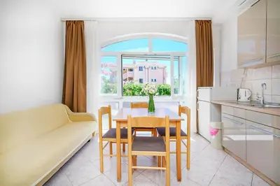 Kuhinja ili čajna kuhinja u objektu Apartments Ante