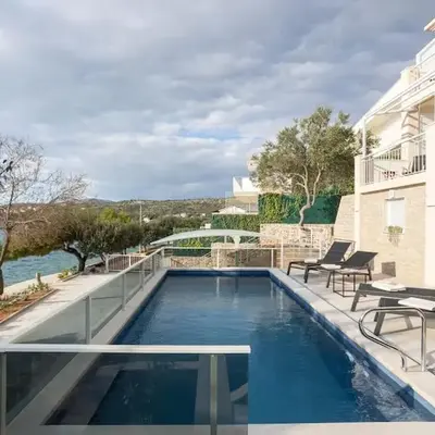 Villa Sea Touch - beachfront