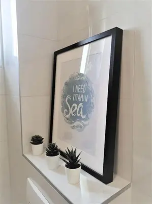 Certifikat, nagrada, logo ili neki drugi dokument izložen u objektu P1 Beachfront one bedroom apartment