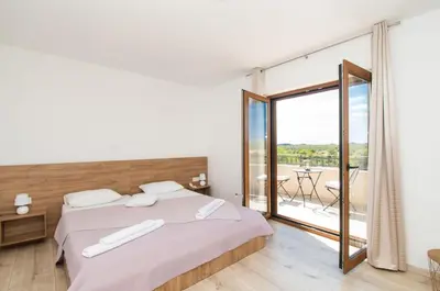Krevet ili kreveti u jedinici u objektu Villa Meadow with swimming pool