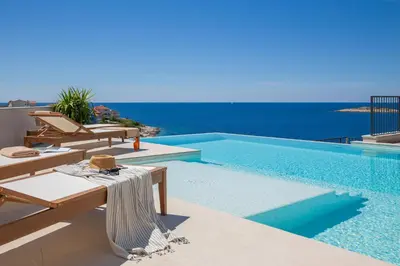 Bazen u objektu Just Bliss Villa ili u blizini