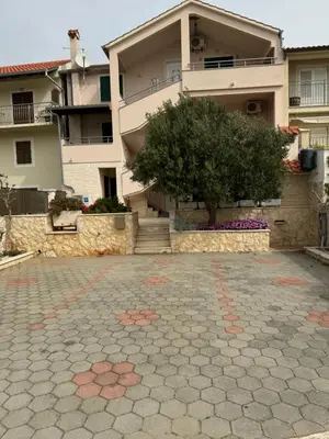 Zgrada u kojoj se nalazi apartman