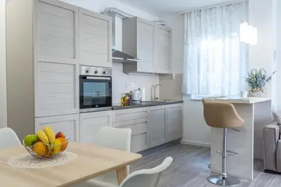 Kuhinja ili čajna kuhinja u objektu Apartman Helena