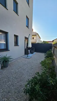 Zgrada u kojoj se nalazi apartman
