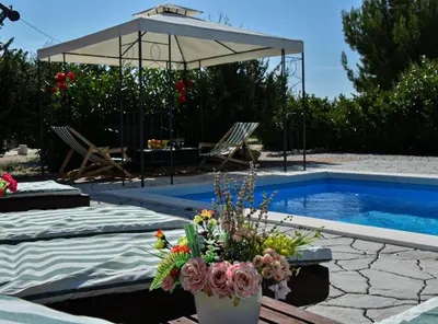 Bazen u objektu Holiday Home Mystic Woods ili u blizini