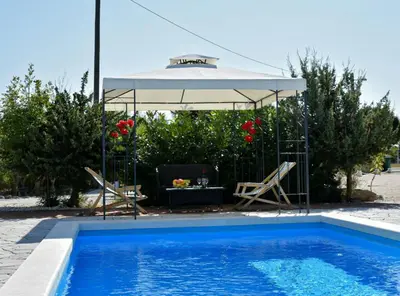 Bazen u objektu Holiday Home Mystic Woods ili u blizini