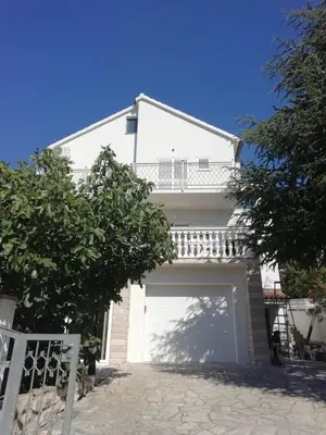 Zgrada u kojoj se nalazi apartman