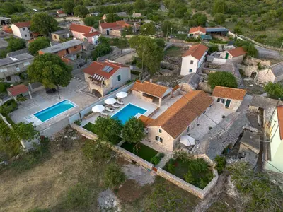 Bazen u objektu Villa Casa di Perla ili u blizini
