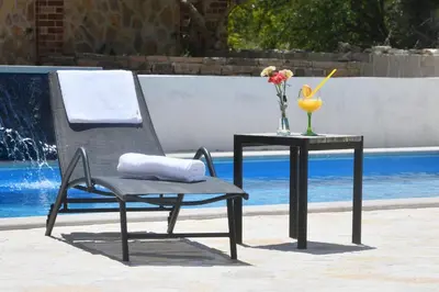 Bazen u objektu Luxury apartment Bulin ili u blizini