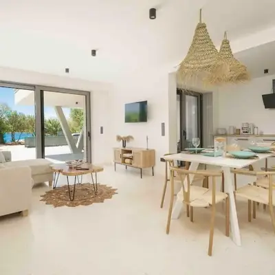 Exklusives Strandapartment mit Parkplatz & direktem Zugang zum Meer