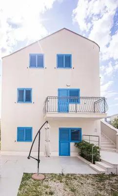 Zgrada u kojoj se nalazi apartman