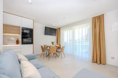 Kuhinja ili čajna kuhinja u objektu Villa Aqua Residence