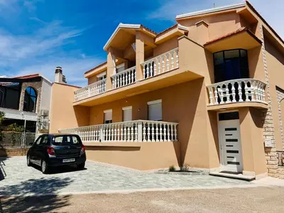 Zgrada u kojoj se nalazi apartman