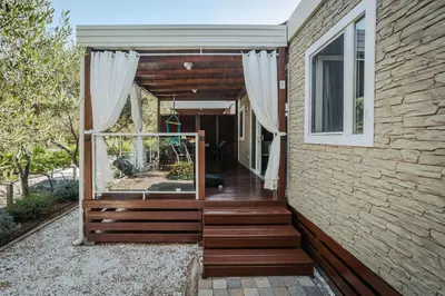 Zgrada u kojoj se nalazi apartman