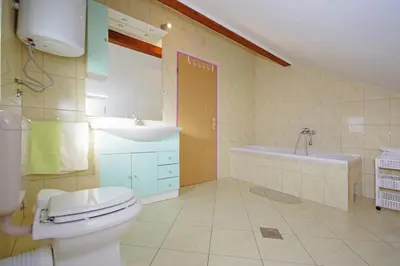 Kupaonica u objektu Apartments with parking space Pirovac, Sibenik - 23330