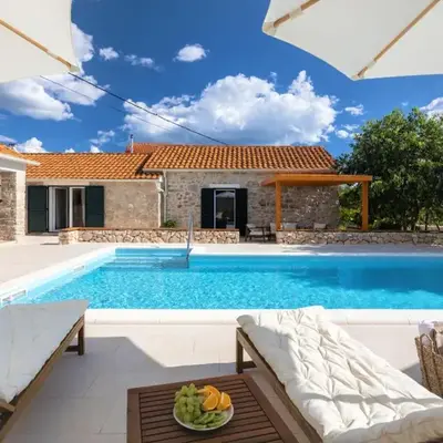 Holiday Home Villa di Perla by Interhome