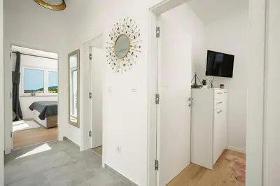 TV i/ili zabavni centar u objektu Exclusive New House w private pool