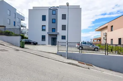 Zgrada u kojoj se nalazi apartman