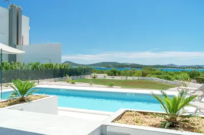 Bazen u objektu Villa Dream Vacation ili u blizini