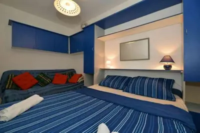 Krevet ili kreveti u jedinici u objektu Apartments with parking space Vodice - 23346