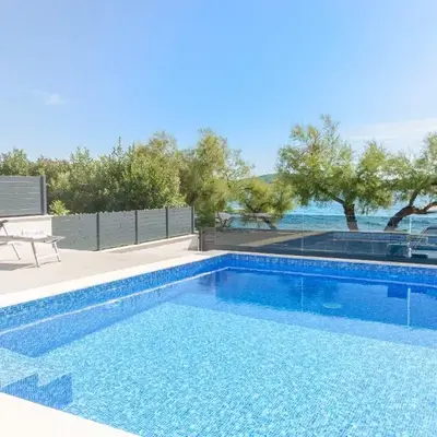 Apartment Adriatic with pool
