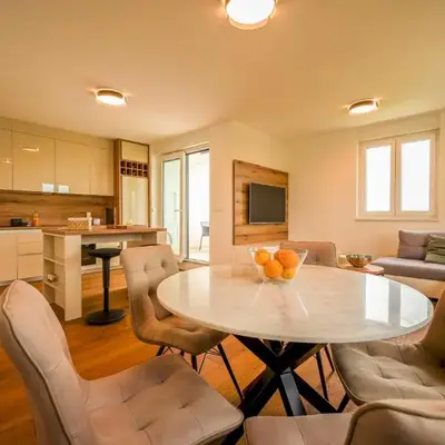 Apartment Široko