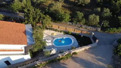 Bazen u objektu M&S Paradise Bilice, Šibenik ili u blizini