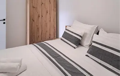 Krevet ili kreveti u jedinici u objektu Gorgeous Apartment In Pirovac With Wifi