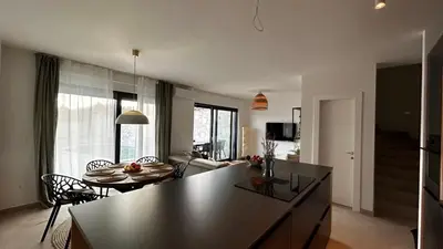 TV i/ili zabavni centar u objektu Villa MONTINI