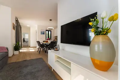 TV i/ili zabavni centar u objektu villa Rita