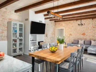 TV i/ili zabavni centar u objektu Holiday Home Villa di Pietra by Interhome