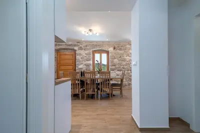Tlocrt objekta Stone house Grgo with heated swimming pool and spa