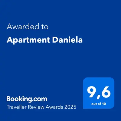 Certifikat, nagrada, logo ili neki drugi dokument izložen u objektu Apartment Daniela