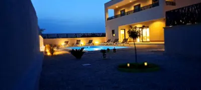 Bazen u objektu Villa Mare Pirovac ili u blizini