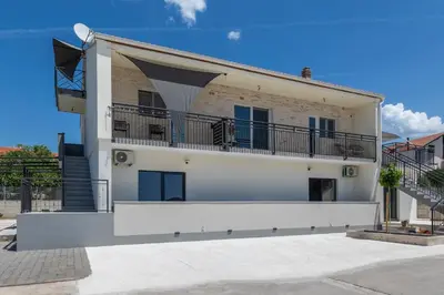 Zgrada u kojoj se nalazi apartman